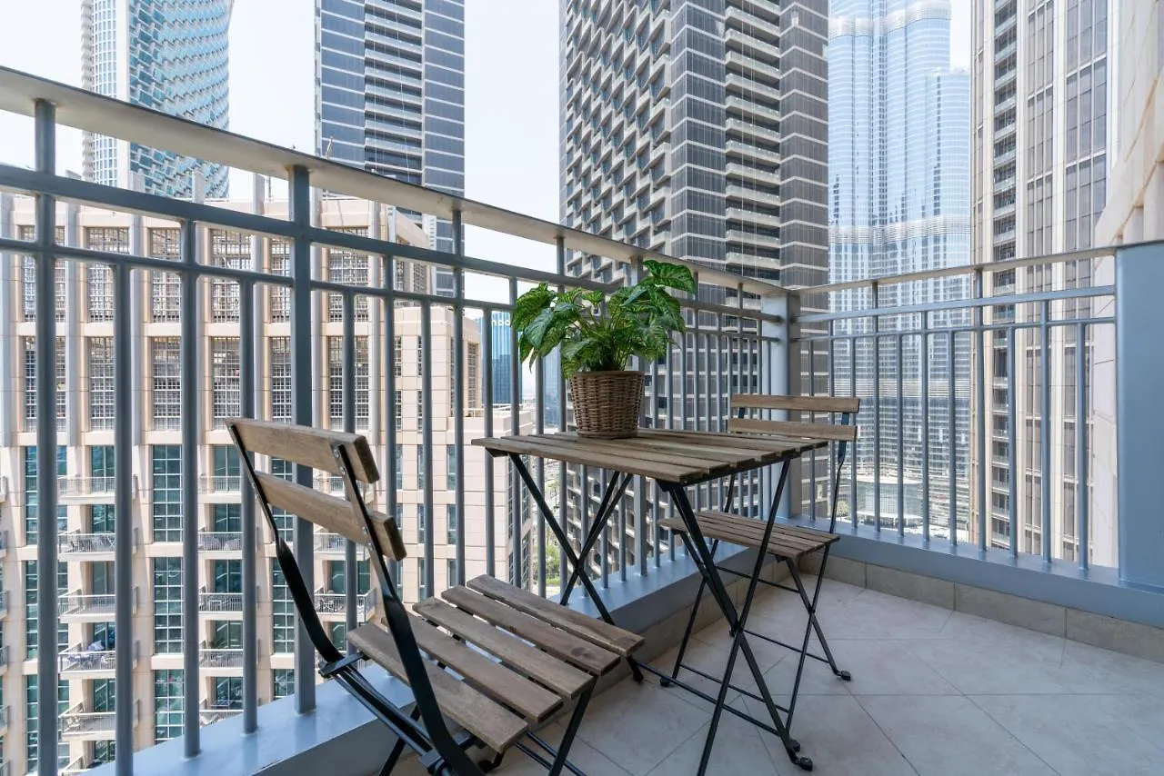 Ultimate Stay / 4 Beds / Burj Khalifa View دبي